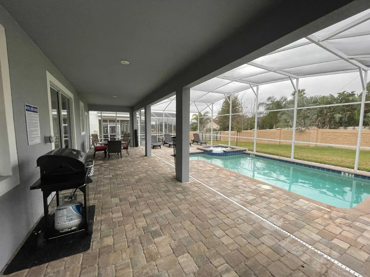 Family Resort - 8Br Luxury Mansion- Sleeps 16 - Private Pool, Hot Tub & Bbq! Davenport 0*,  États-Unis