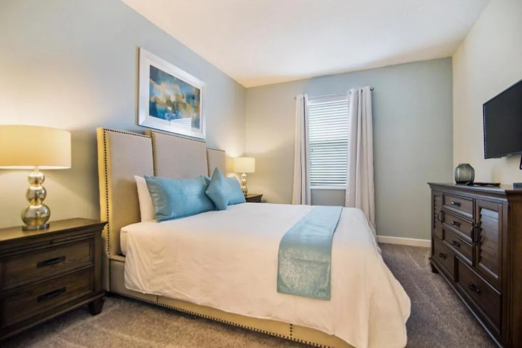 Family Resort - 8Br Luxury Mansion- Sleeps 16 - Private Pool, Hot Tub & Bbq! Davenport Holiday home