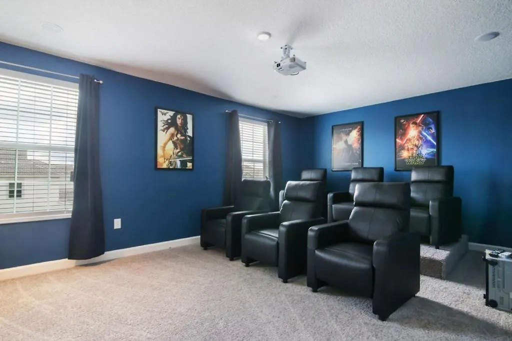 Family Resort - 8Br Luxury Mansion- Sleeps 16 - Private Pool, Hot Tub & Bbq! Davenport 0*,