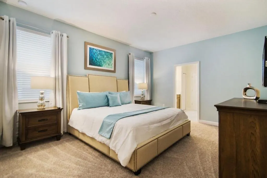 Family Resort - 8Br Luxury Mansion- Sleeps 16 - Private Pool, Hot Tub & Bbq! Davenport Holiday home